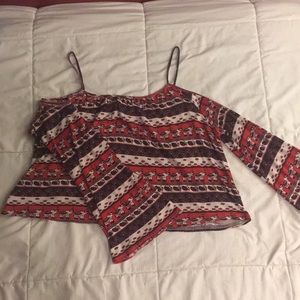 Cold shoulder long sleeve printed top